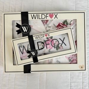 NWT WILDFOX Classic Pajama and Eye Mask Set